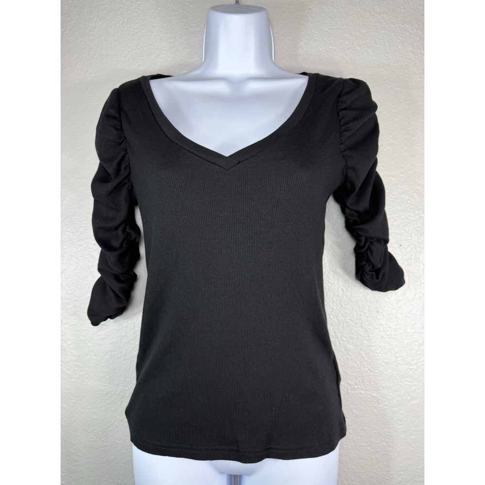 GAP black ribbed top Women's Size S Petite V-neck 3/4 ruched Sleeves